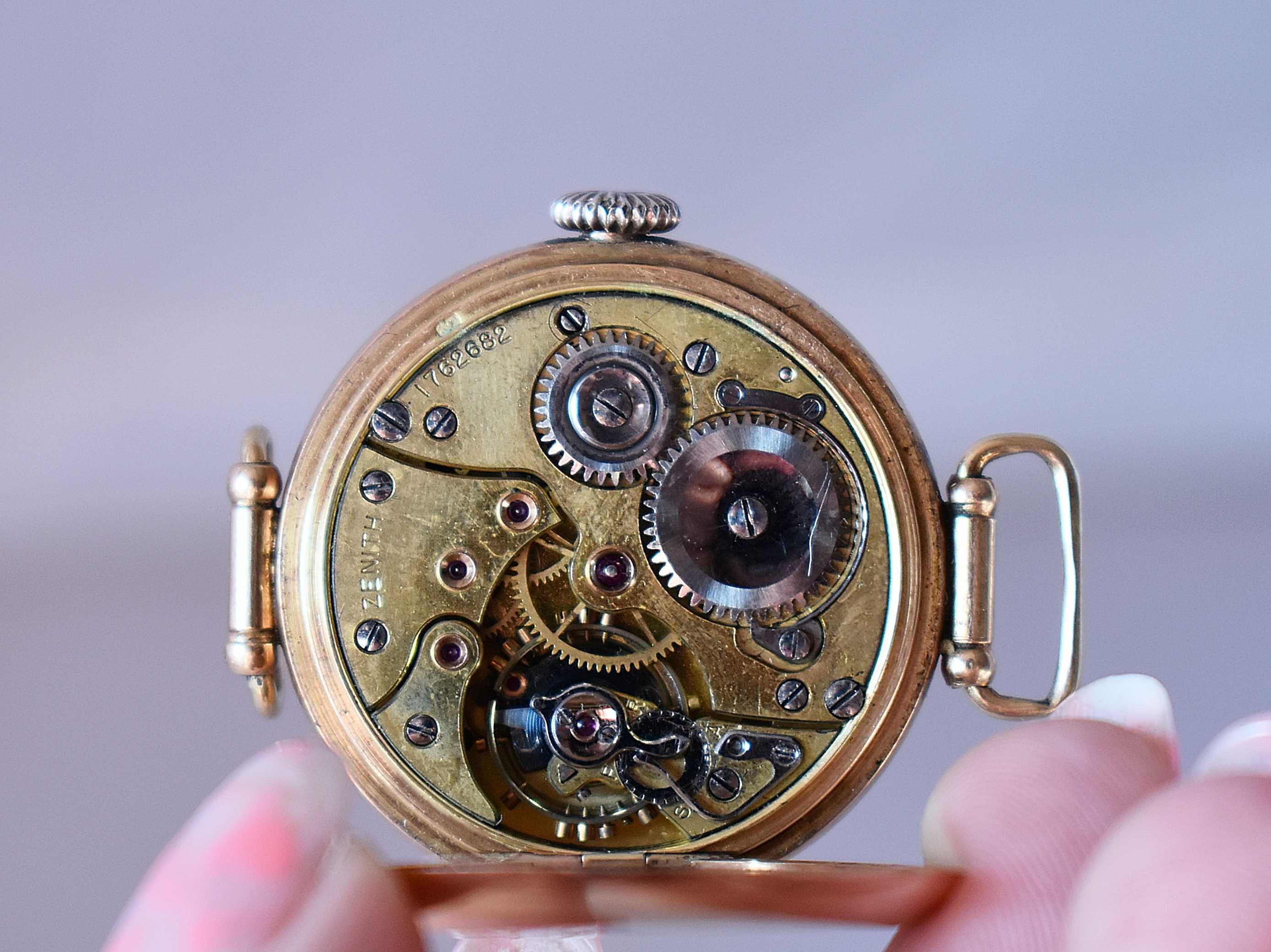 Zenith     -   Swiss  zegarek naręczny