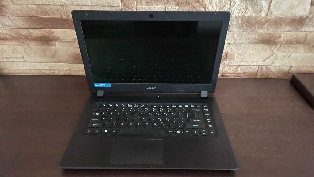 Laptop Acer Aspire A1132, model N17Q4 - uszkodzony