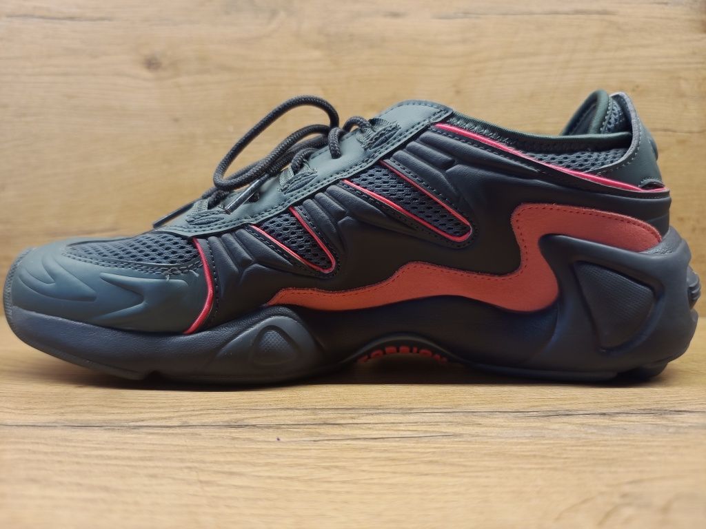 Adidas Fyw S 97 rozmiar 45,1/3