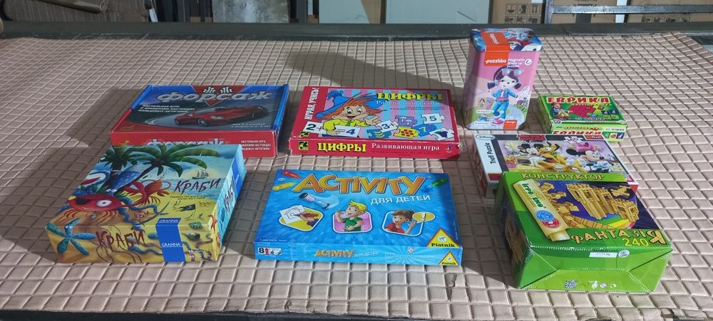Конструктори, пазли, настільні розвиваючи ігри, ціна за все