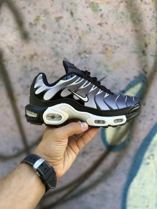 Кросівки, кроссовки Nike Air Max Tn Plus Grey White Black Blue Pink
