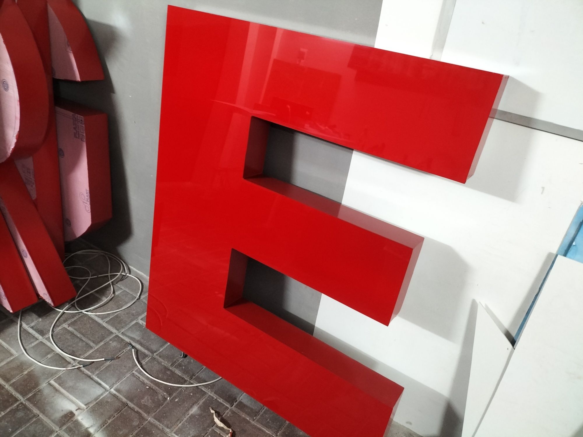 Cyfry litery napisy podświetlane reklama LED 3D