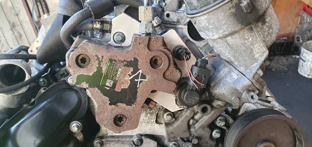 Pompa wtryskowa Mercedes E W211 3.0 CDI V6 0445/010/095 Siedlce