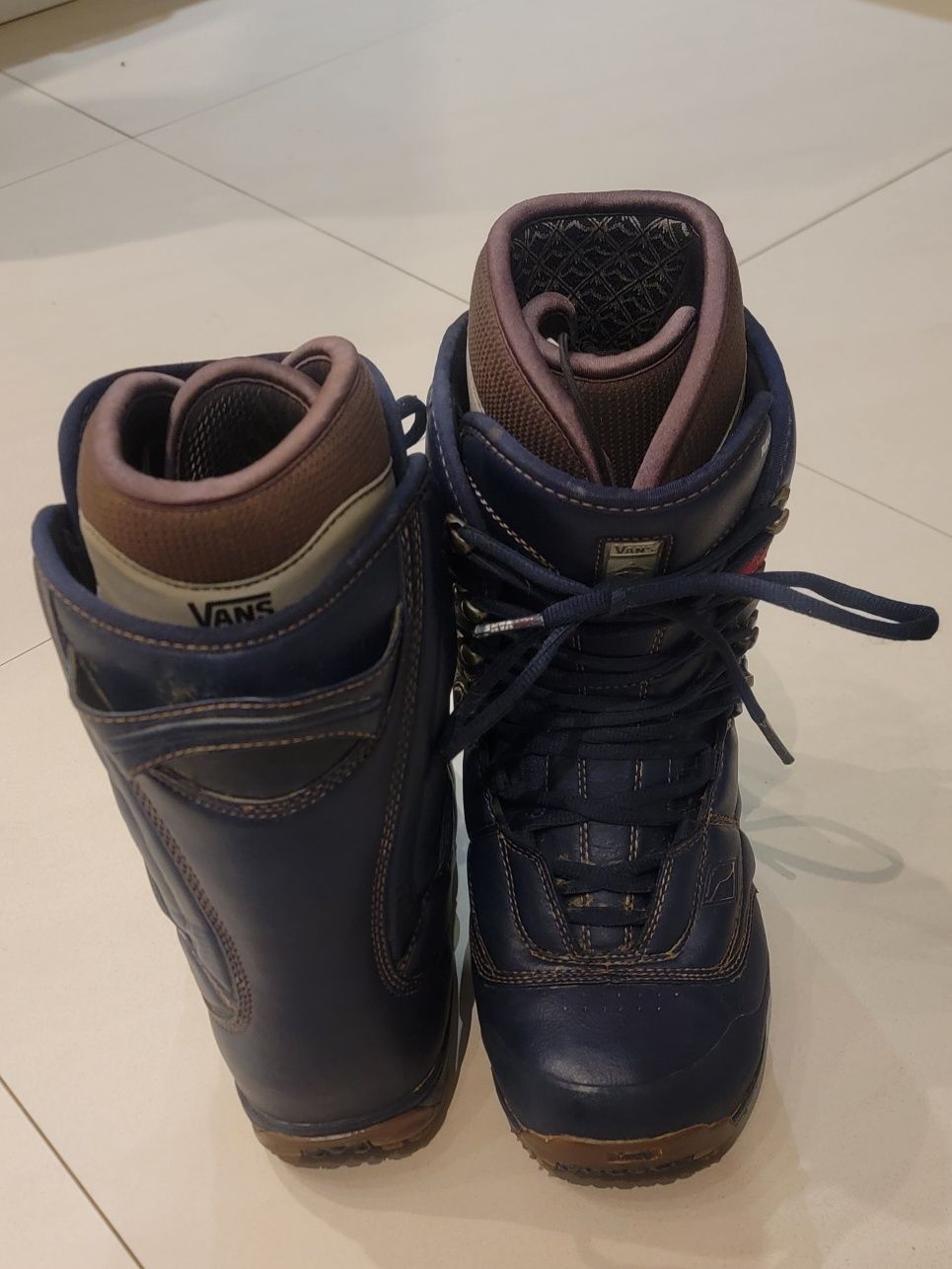 Buty snowboardowe Vans 42.5