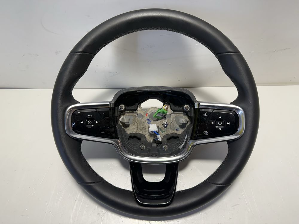 Volvo XC40 C40 kierownica skórzana jak nowa