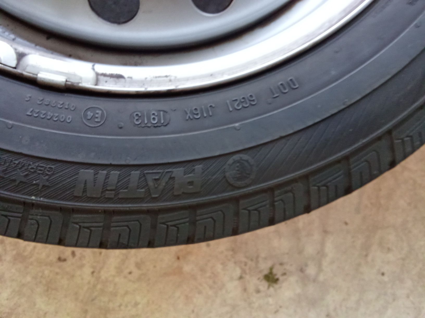 Felgi StaloweTrafic Vivaro 5x118 16cali Opony Lato C