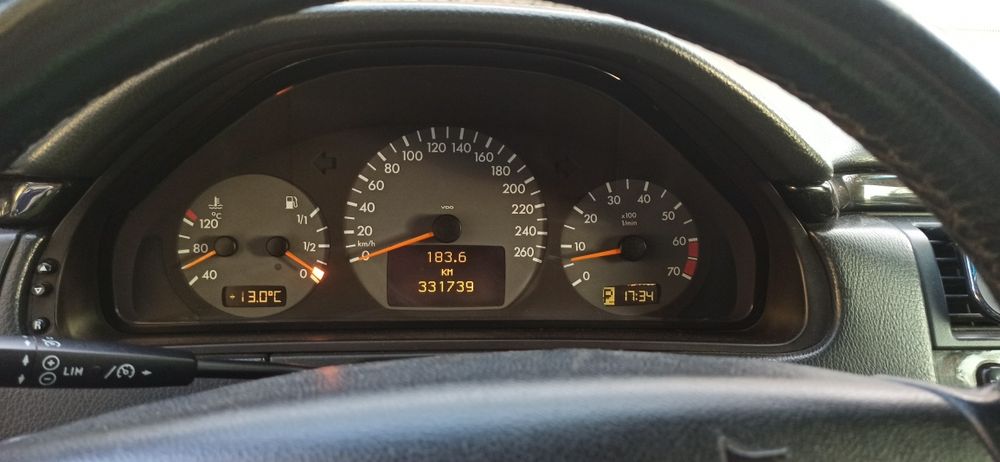 Мерседес-benz w210 4-matic 2000р