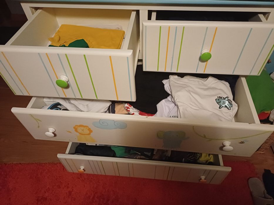 Vende-se Roupeiro e Cómoda Oficina Rústica + Beliche e Candeeiro Ikea