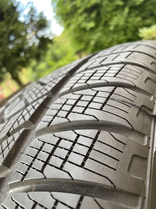 4x PIRELLI Scorpion Winter 235/65R17 104H FR AO