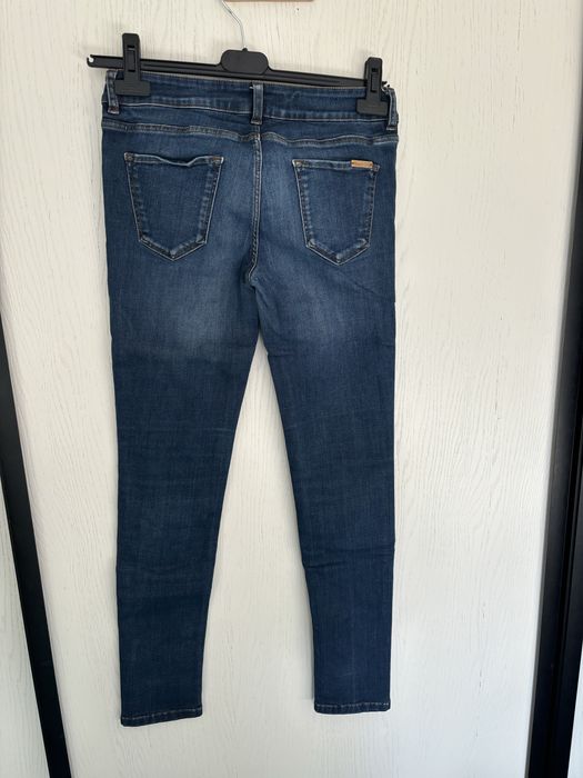 Jeansowe spodnie rurki massimo dutti uniwersalne