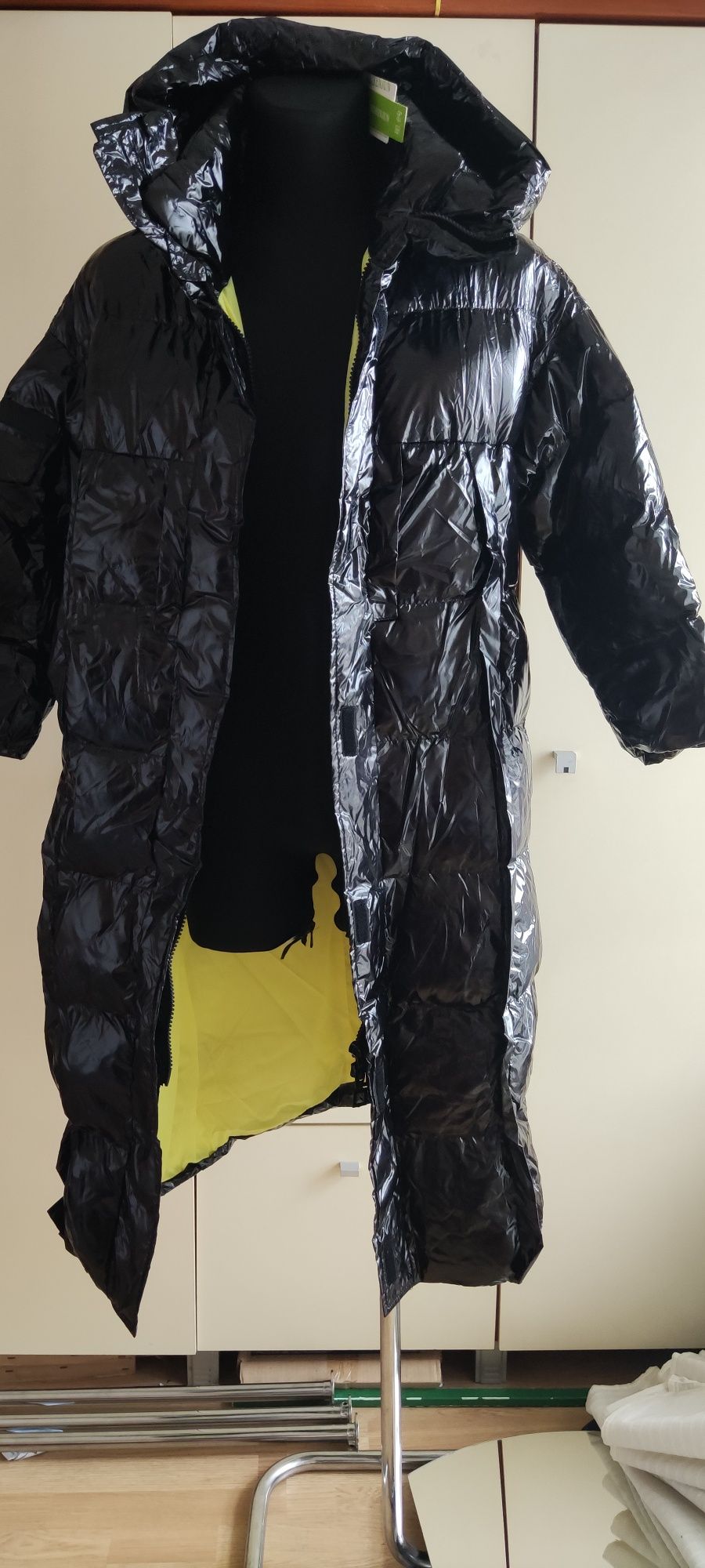 R. L/XL Nowa kurtka długi zimowy płaszcz czarny