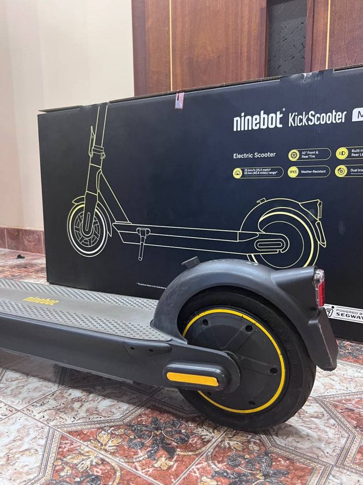 Електросамокат ninebot KickScooter MAX