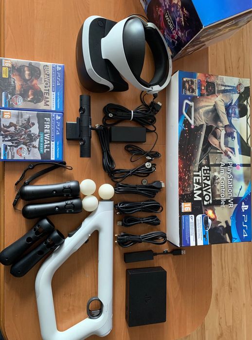 PS VR1 + kamera + 2x MOVE + controller VR aim + 2 gry
