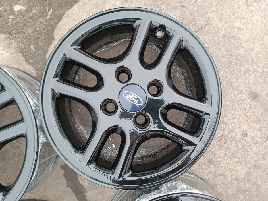 Alufelgi 14 Ford Fiesta Focus Ka+ Courier Tourneo Fusion 4x108 ET36,5