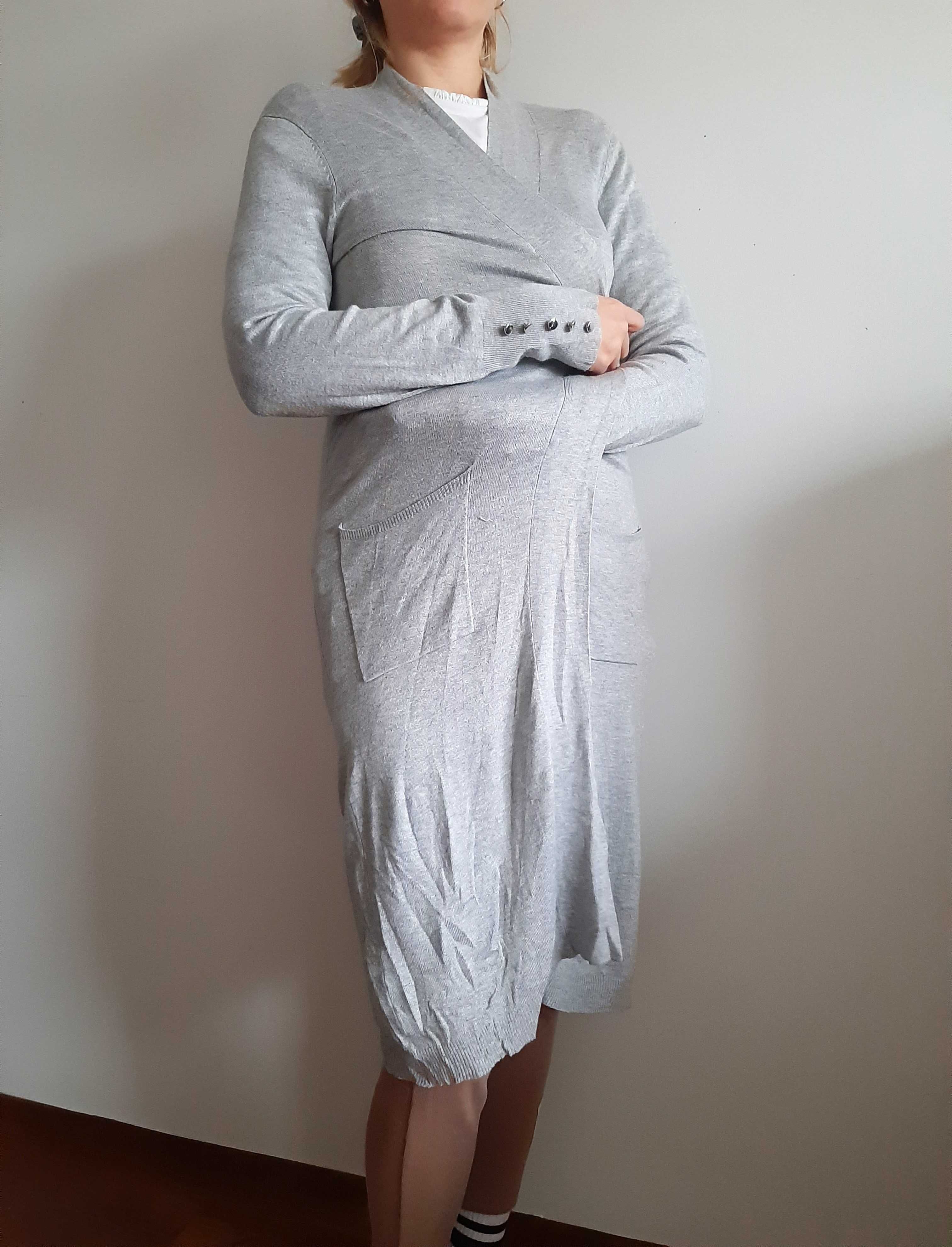 Długi otulający sweter z wiskozy narzutka M
