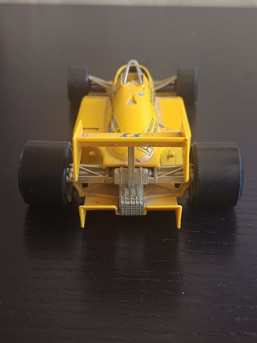 Carro fórmula 1 Burago 1/24