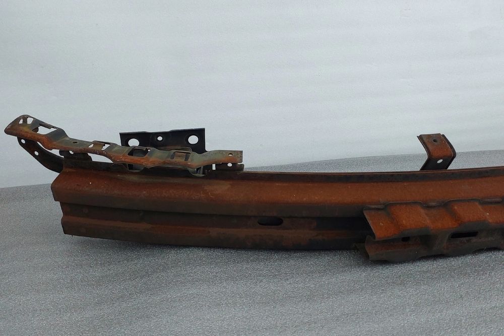 Reforço pára-choques frente KIA Cerato (LD)