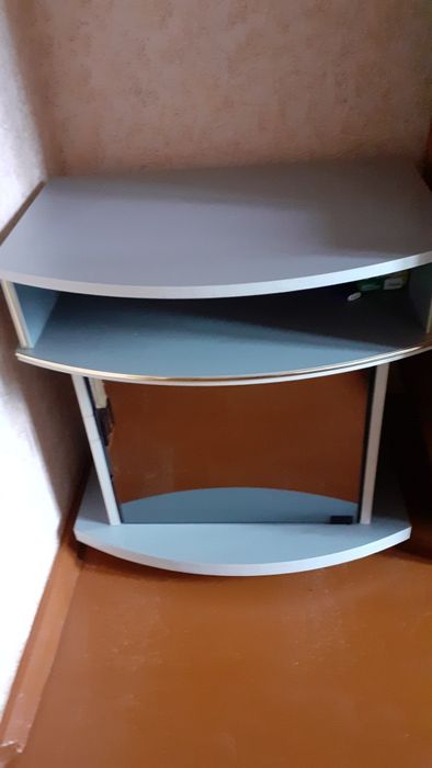 Тумбочка для гостинной