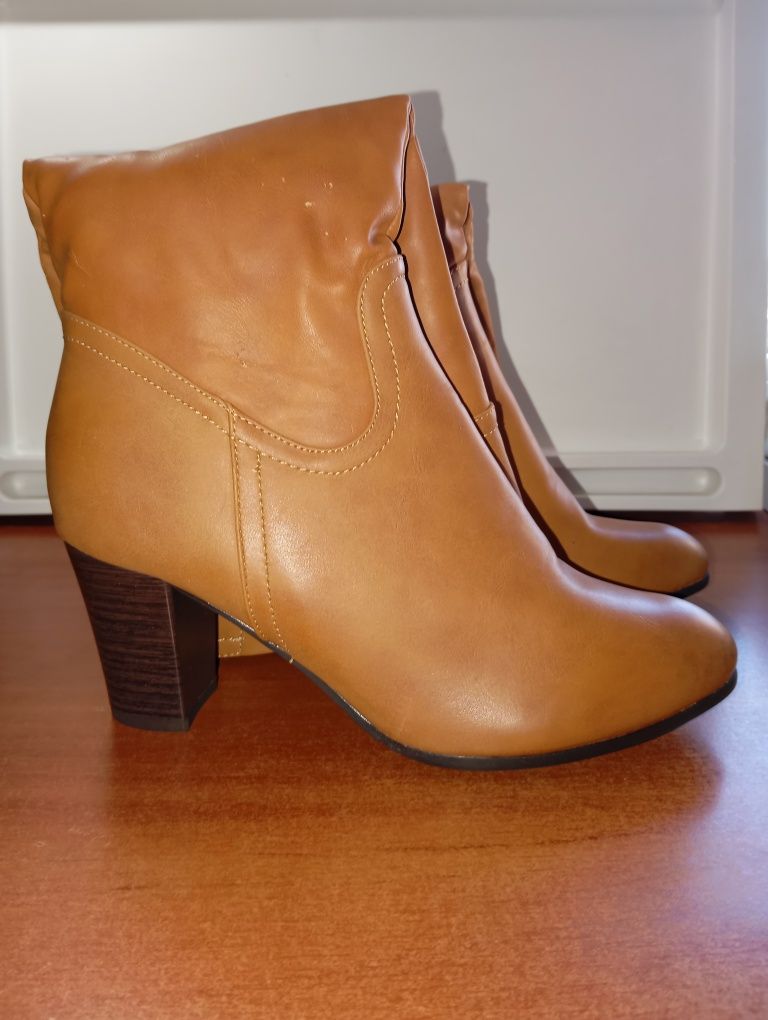 Buty marki Sergio Leone