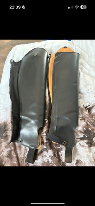 Czapsy oficerkowe PBK