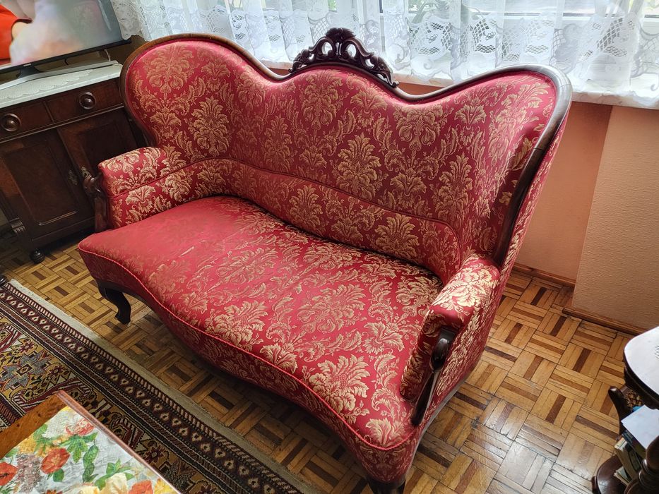 Stara kanapa XIXwieczna w stylu ludwika filipa, po rzetelnej renowacji