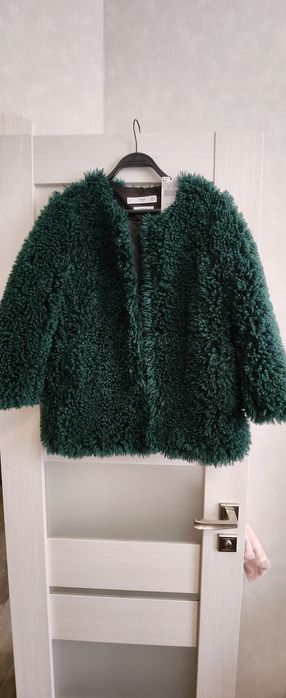 Штучна шубка Mango cмарагдового кольору
