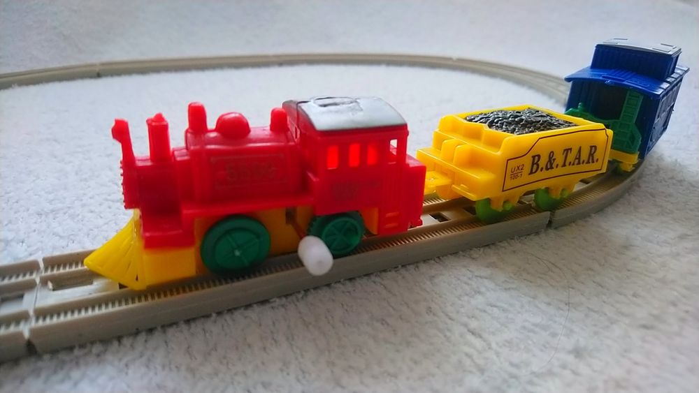 Kolejka z torami nakręcana