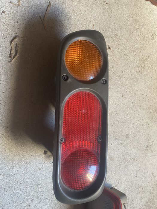 Farol nissan terrano 2 e Ford Maverick