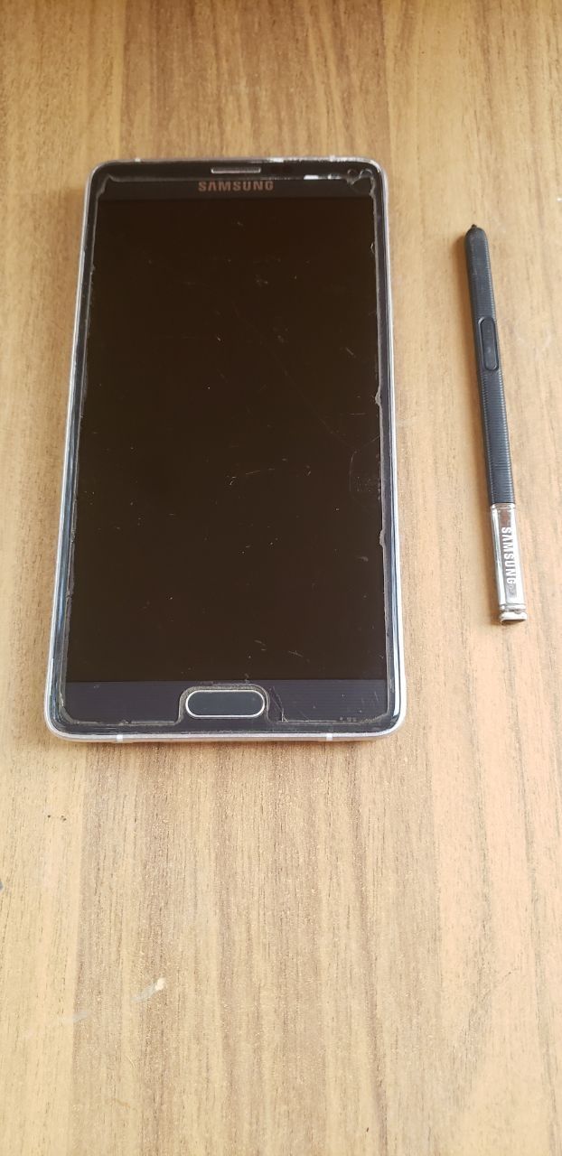 Samsung galaxy s8 plus та galaxy note 4 також iphone 4s