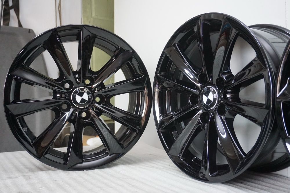 Alufelgi BMW styling 236 8Jx17" et30 cb72,6mm lakier czarny polysk!