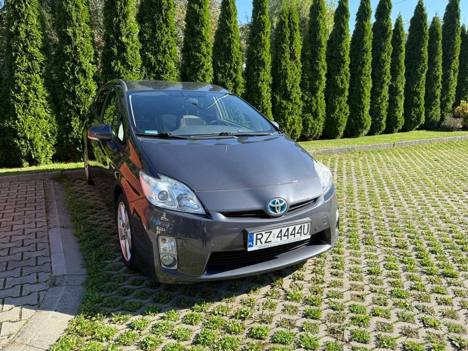 Toyota Prius 2011