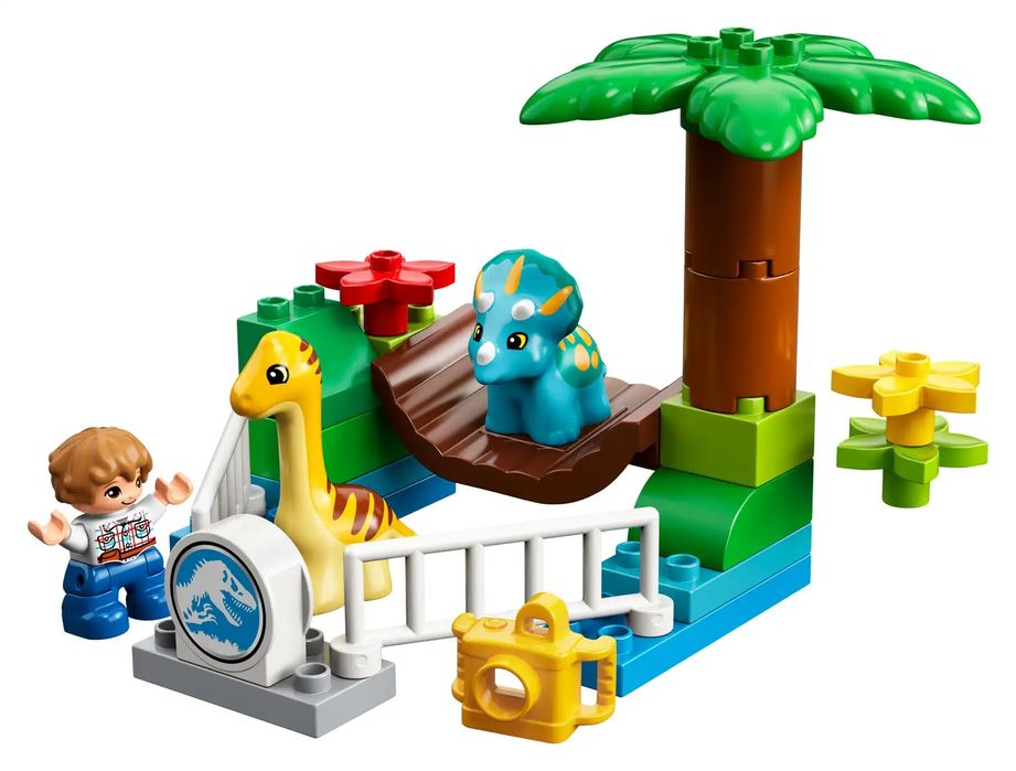 4 LEGO DUPLO: 10858, 10904, 10879 + peças várias