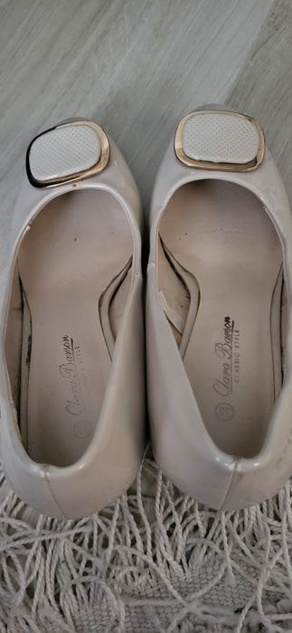 Clara Barson czółenka rozmiar 35