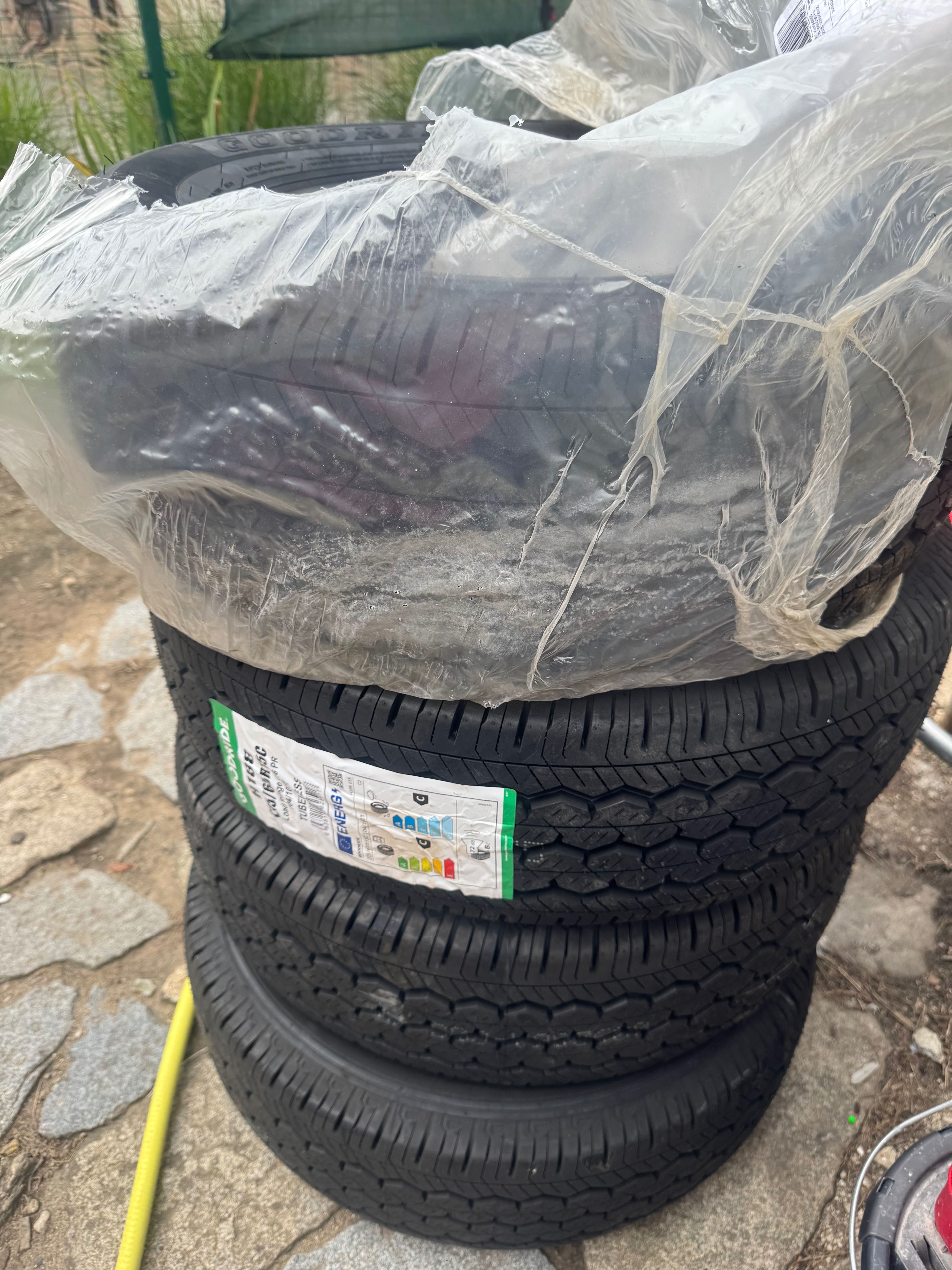 Opony do Busa H188 215/65R15C