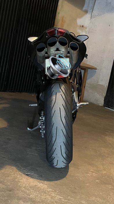 Escape CMC para MV Agusta F4