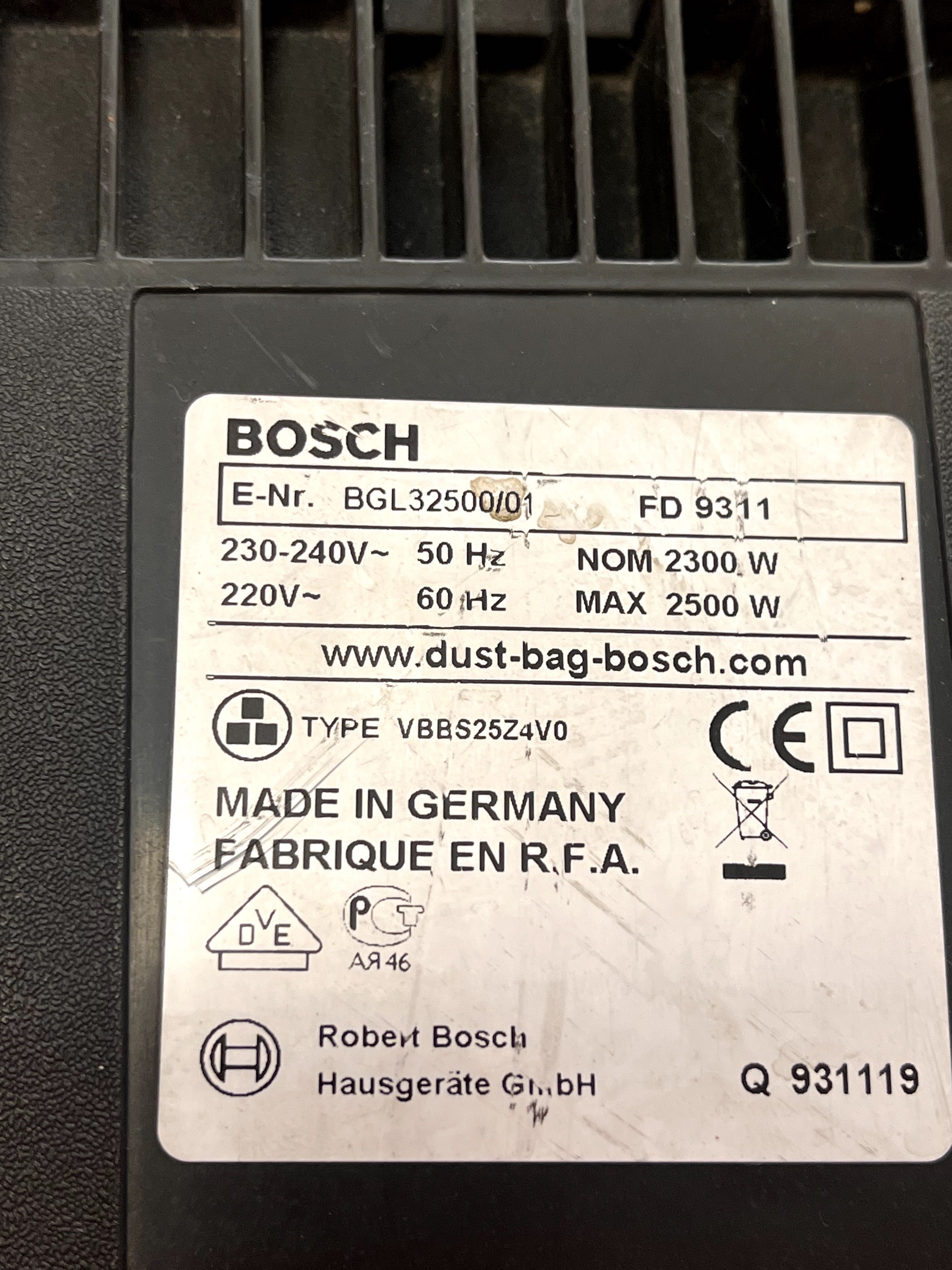 Пылесос Bosch GL-30 2500w