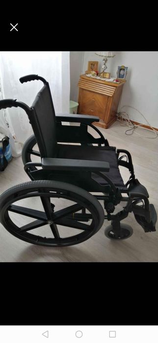 Vendo cadeira de rodas