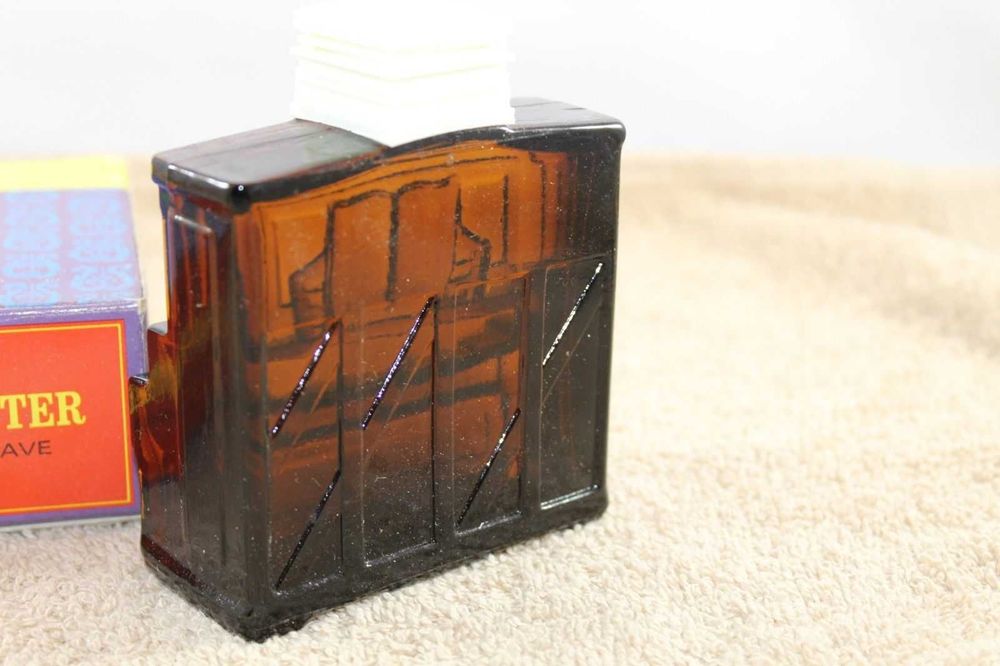 на подарок коллекцию avon 70е лосьон 4FL spicy  флакон  Пианино 120ml