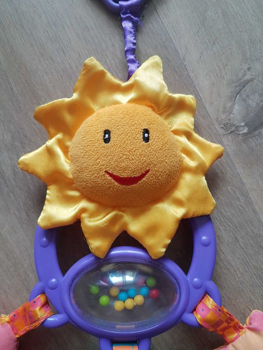 Bright Starts zawieszka przyjaciel z gryzakiem pluszowe słoneczko