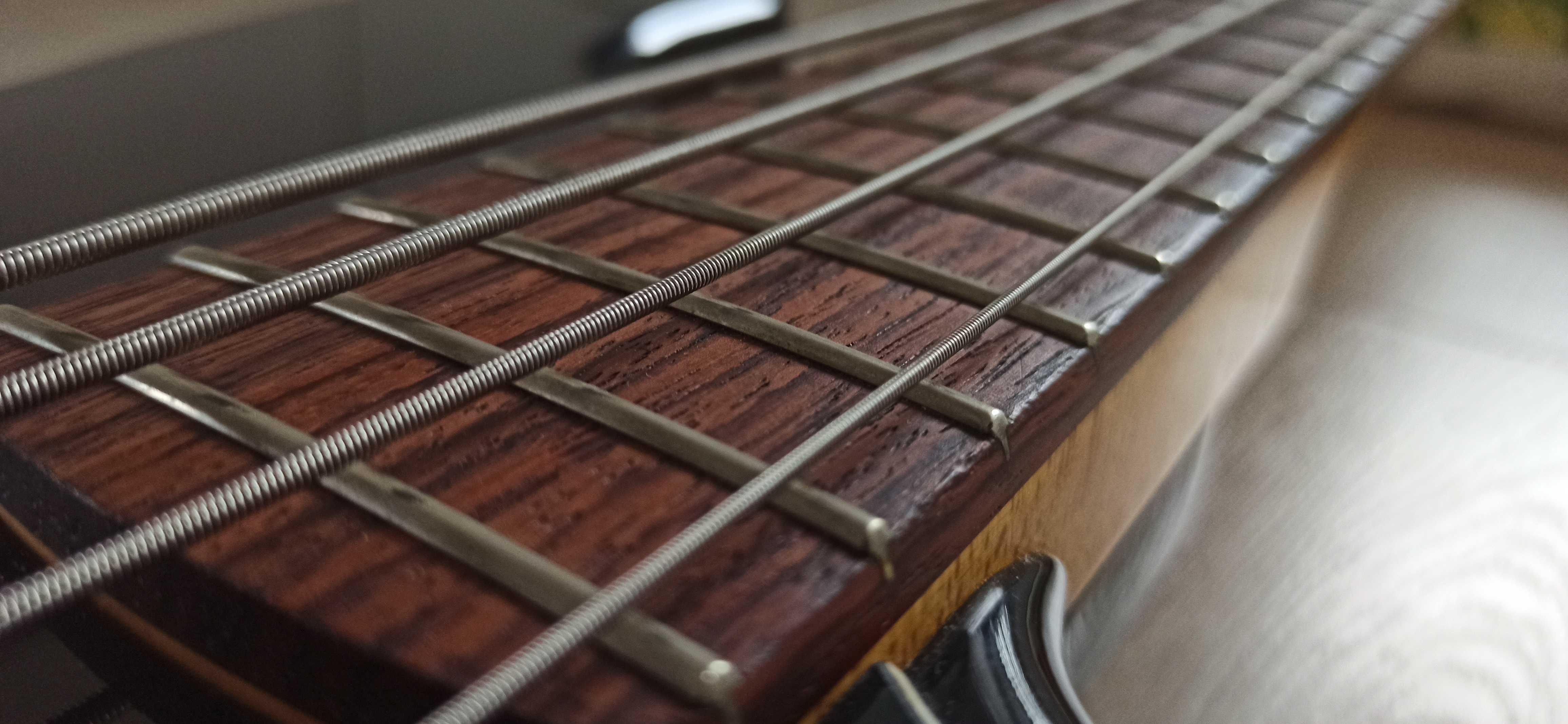Sandberg Electra Gitara basowa Bas aktywna/pasywna Stan BDB