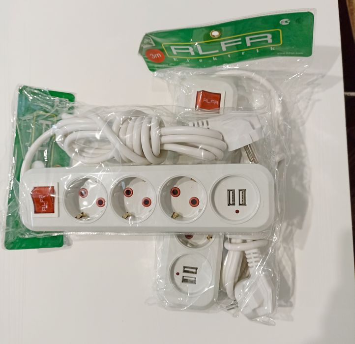 Подовжувач 3 роз. + 2 usb 3м.