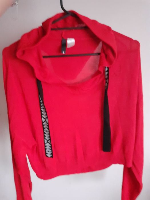 Czerwona sweterkowa bluza H&M