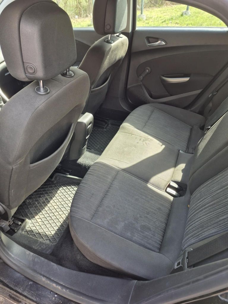 Opel Astra J 1.4 Turbo Benzyna