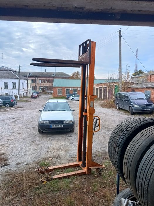 Штабелер погрузчик гідравлічний
