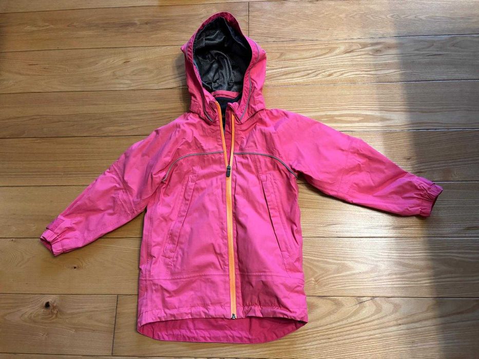 Kurtka przejściowa 116 dla dziewczynki – Wysoka jakość!
