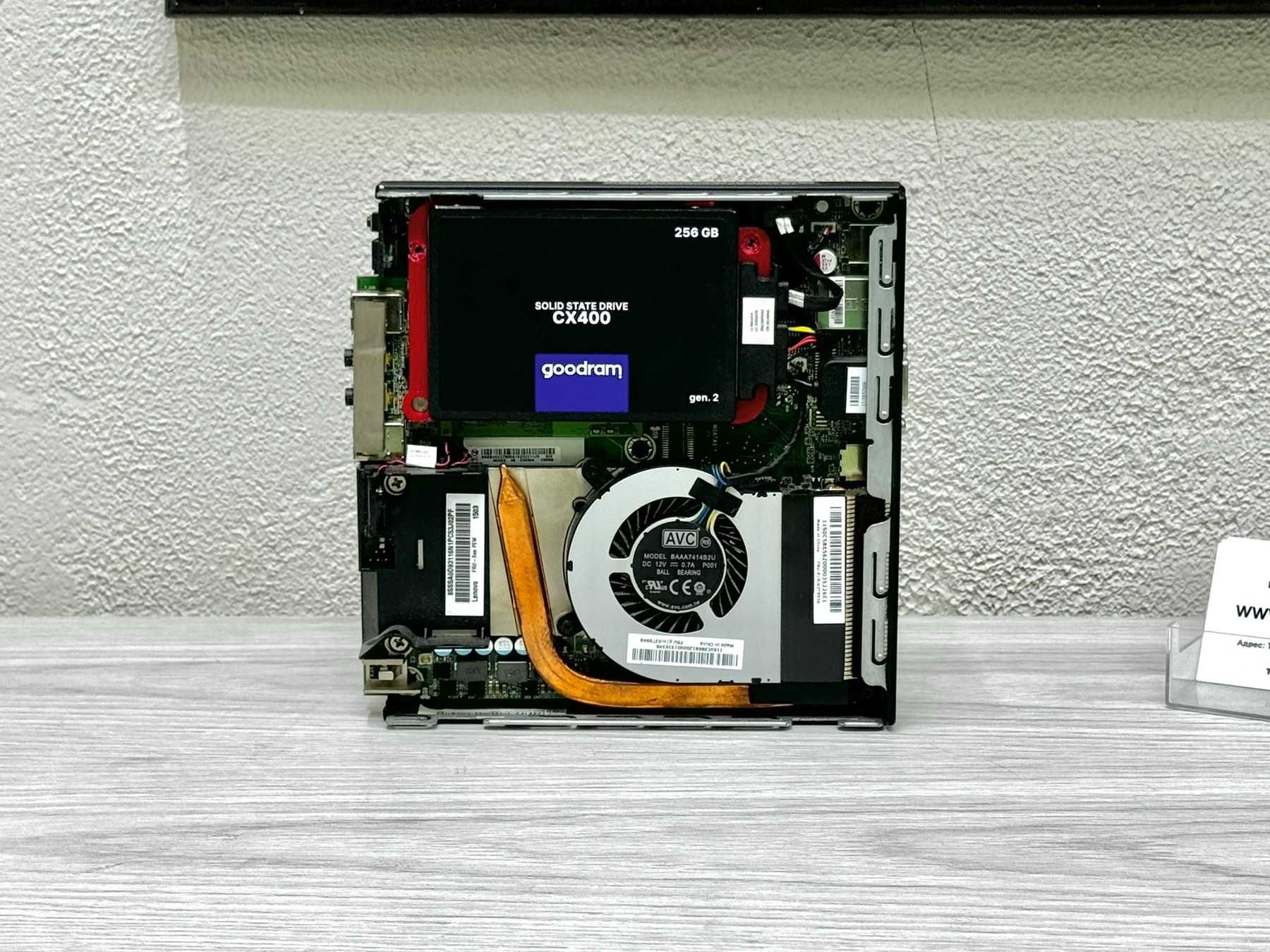 • Неттоп Lenovo / Core i3 / Тиха робота кулерів / Займає МАЛО МІСЦЯ! •