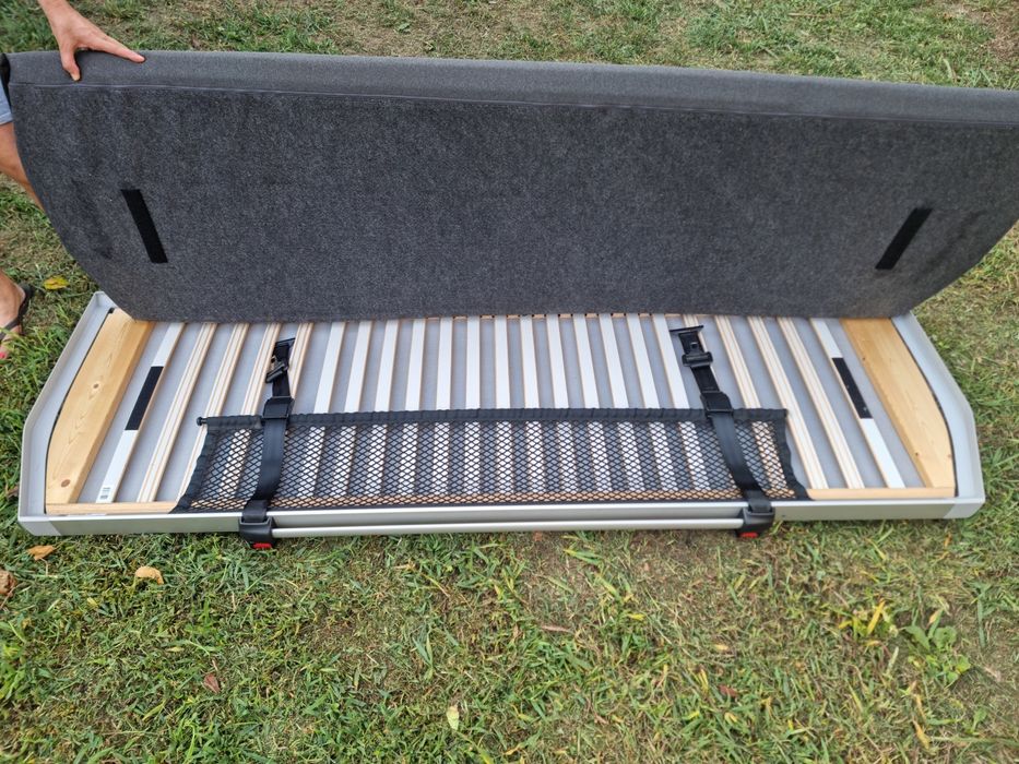 Cama rebatível, tipo marquesa, Campervan Autovivenda