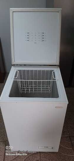 arca frigorífica, máquina de café, ferro de engomar com caldeira