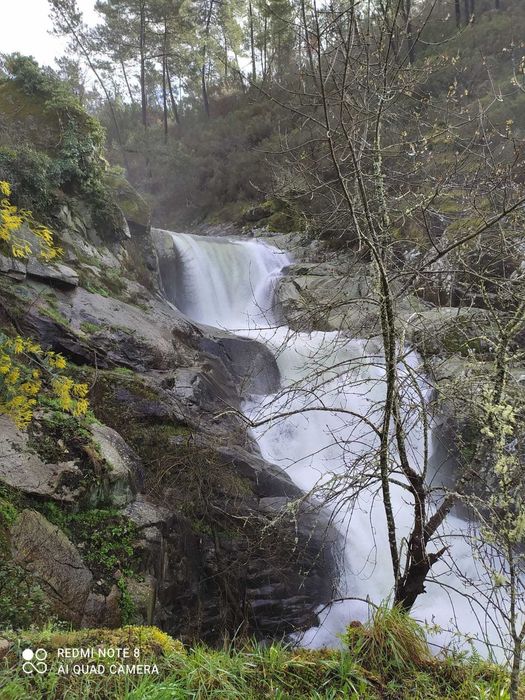 Moinhos junto a cascata