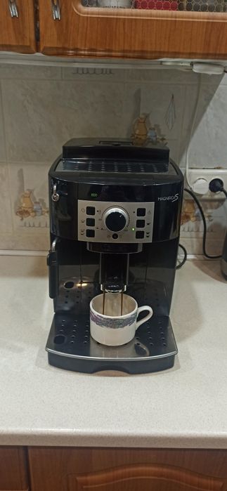 Кофемашина Delonghi Magnifica S